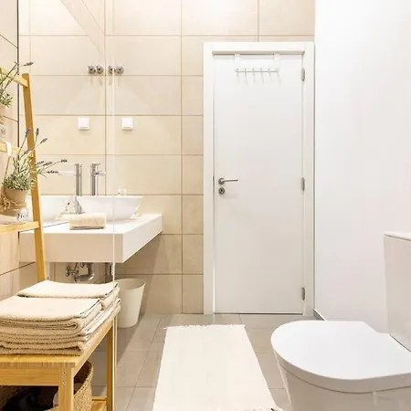 Apartamento - Ac - 5 Min Da Av Da Liberdade Lisboa