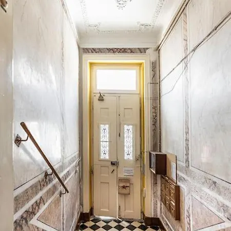 Apartamento - Ac - 5 Min Da Av Da Liberdade Lisboa